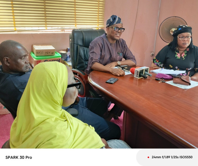 The Medical Director and Provost of Neuro Psychiatric Hospital, Aro, Abeokuta, Dr Paul Agboola and other principals members of the hospital while addressing journalists over the alleged student nurse assault by a doctor
